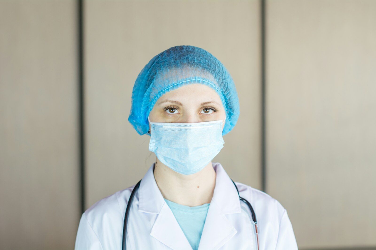 How to Become a Nurse in the US: Cost, Time & Path Nursing student in clinical training — how to become a nurse in the US 2026 guide